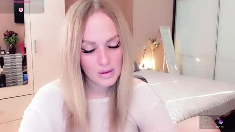 Snapshot of libby_nora chatting on 03/15/26, 10:10 Libby online show from 03/15/26, 10:10