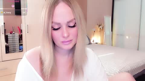 Snapshot of libby_nora chatting on 03/22/26, 10:40 Libby online show from 03/22/26, 10:40