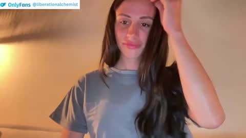 Snapshot of liberationalchemist chatting on 03/11/25, 04:32 Liberation Alchemist online show from 03/11/25, 04:32