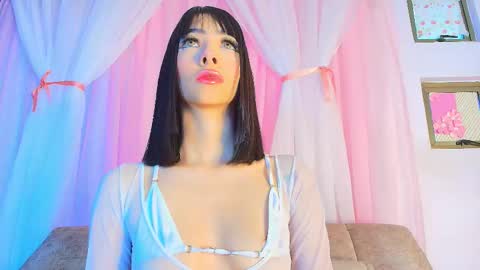 Snapshot of liccy_hall chatting on 03/12/26, 11:38 Valentina Hall online show from 03/12/26, 11:38