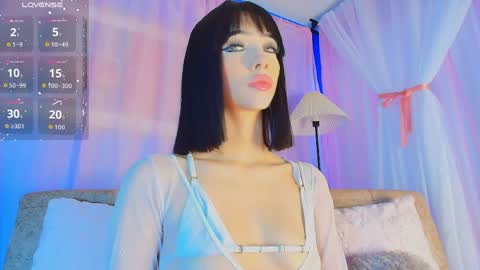 Snapshot of liccy_hall chatting on 04/05/26, 11:40 Valentina Hall online show from 04/05/26, 11:40