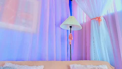 Snapshot of liccy_hall chatting on 04/26/26, 11:41 Valentina Hall online show from 04/26/26, 11:41