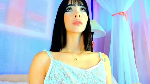Snapshot of liccy_hall chatting on 04/29/26, 11:47 Valentina Hall online show from 04/29/26, 11:47