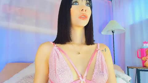 Snapshot of liccy_hall chatting on 05/28/26, 11:40 Valentina Hall online show from 05/28/26, 11:40