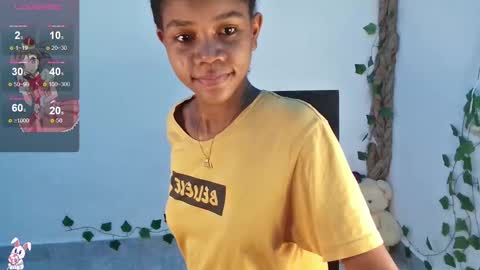 lucia online show from 03/11/25, 12:17