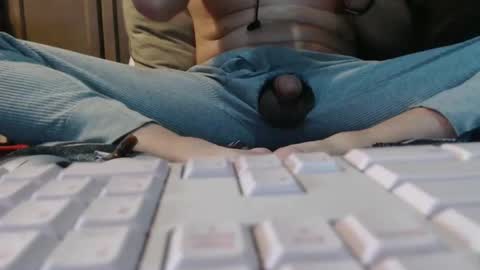 Snapshot of lickurlipz1 chatting on 03/10/25, 05:29 lickurlipz1 online show from 03/10/25, 05:29