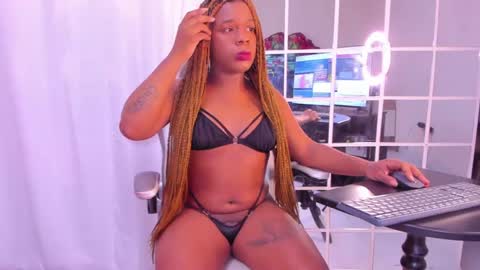 Snapshot of licyevans chatting on 09/16/25, 03:40 licy online show from 09/16/25, 03:40