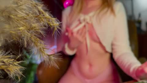 its my birthday today so im offline  but id be so happy if you felt like sending me a birthday love while im away  online show from 02/13/26, 09:55