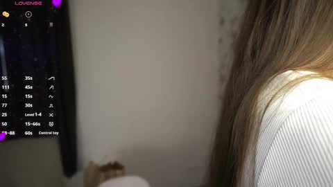 Snapshot of liersery chatting on 10/06/25, 06:11 Georgina online show from 10/06/25, 06:11