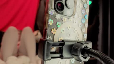 Snapshot of light_bringer_studios chatting on 11/30/25, 02:48 Light Bringer Studios online show from 11/30/25, 02:48