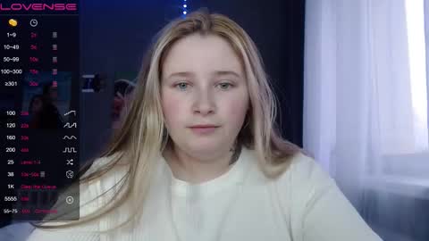 light_lunaa online show from 11/03/25, 10:05