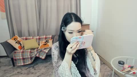 Snapshot of light_my_f1re chatting on 04/24/26, 07:11 Melissa online show from 04/24/26, 07:11