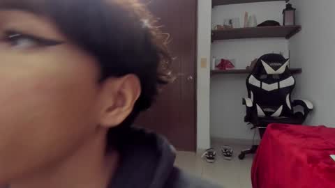 Snapshot of lightboy0 chatting on 09/12/25, 02:39 lightboy0 online show from 09/12/25, 02:39