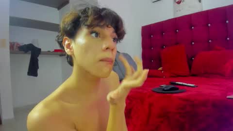 Snapshot of lightboy0 chatting on 11/09/25, 03:43 lightboy0 online show from 11/09/25, 03:43