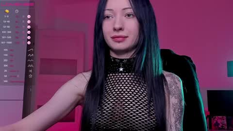 Snapshot of lightlove_iam chatting on 12/19/24, 03:08 Bembi online show from 12/19/24, 03:08