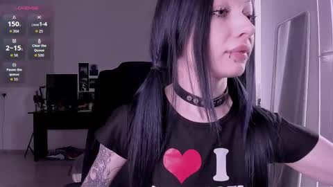 Snapshot of lightlove_iam chatting on 04/06/26, 11:33 Bembi online show from 04/06/26, 11:33