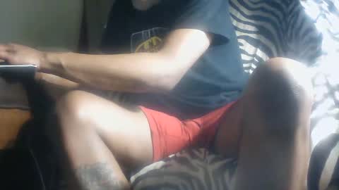 Snapshot of lightscamerawatchme chatting on 04/15/26, 01:23 lightscamerawatchme online show from 04/15/26, 01:23