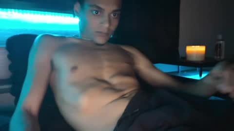 Snapshot of lightskinwithgirth chatting on 05/19/26, 01:56 lightskinwithgirth online show from 05/19/26, 01:56