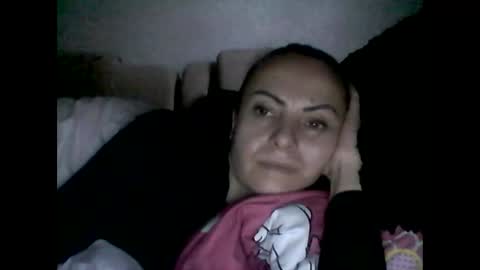 Snapshot of lightsw33t chatting on 12/01/25, 02:11 lightsw33t online show from 12/01/25, 02:11