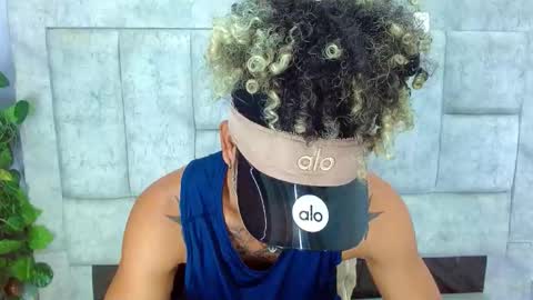 Snapshot of lihanjor_23 chatting on 09/11/25, 12:38 Lihan online show from 09/11/25, 12:38