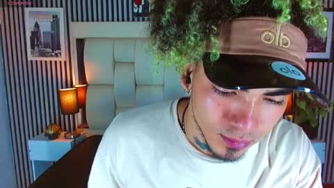 Lihan online show from 12/01/25, 01:27