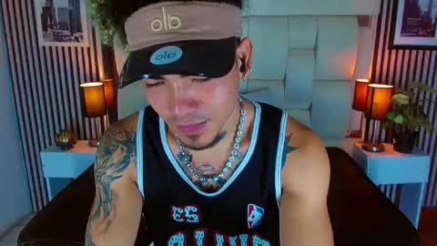 Lihan online show from 12/18/25, 01:06