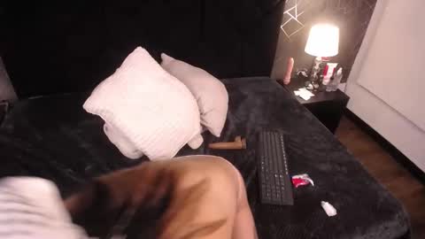 lia  online show from 02/24/26, 07:23