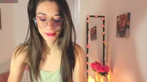 Snapshot of liiaa__7 chatting on 07/15/26, 04:01 liiaa online show from 07/15/26, 04:01
