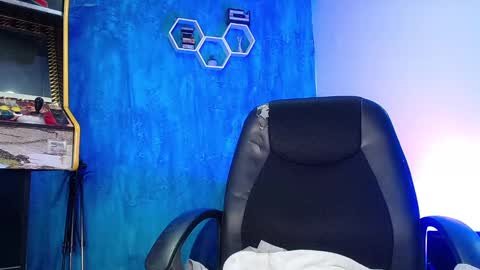 Daniel online show from 01/12/25, 04:08