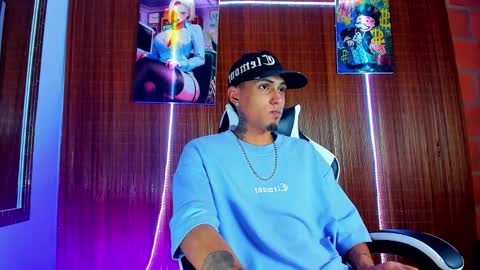 Snapshot of liiaam_lee_ chatting on 03/05/26, 11:23 Daniel online show from 03/05/26, 11:23