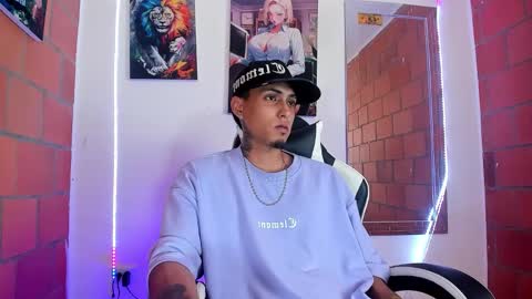 Snapshot of liiaam_lee_ chatting on 03/11/26, 08:59 Daniel online show from 03/11/26, 08:59