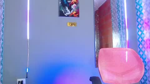 Snapshot of liiaam_lee_ chatting on 04/01/26, 12:00 Daniel online show from 04/01/26, 12:00