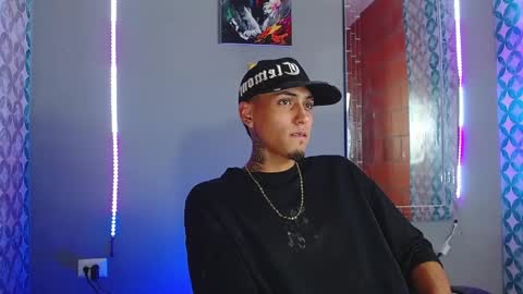 Snapshot of liiaam_lee_ chatting on 04/04/26, 11:02 Daniel online show from 04/04/26, 11:02