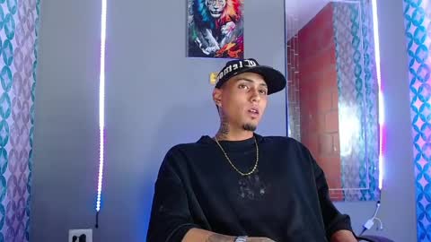 Snapshot of liiaam_lee_ chatting on 04/07/26, 11:04 Daniel online show from 04/07/26, 11:04