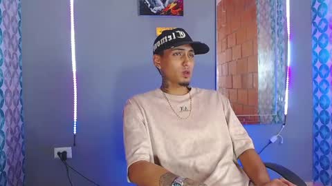 Snapshot of liiaam_lee_ chatting on 04/15/26, 09:48 Daniel online show from 04/15/26, 09:48