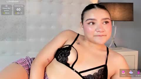 Snapshot of liiabloomm chatting on 02/25/26, 03:38 liiabloomm online show from 02/25/26, 03:38