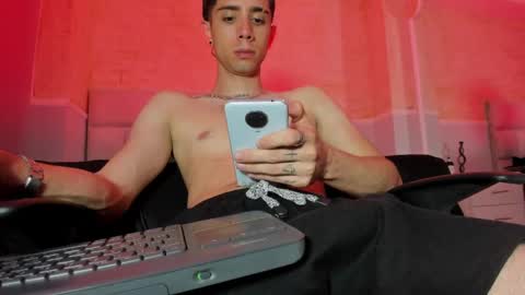 L I I A M online show from 02/16/25, 07:15