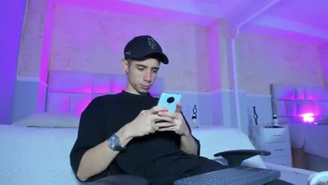 L I I A M online show from 03/03/25, 02:48