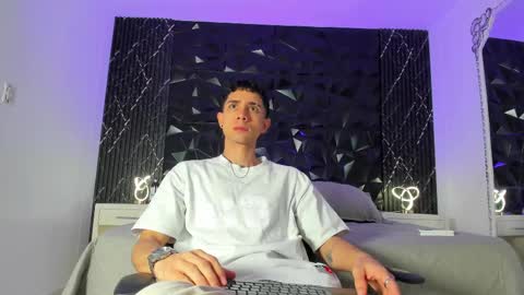 L I I A M online show from 03/10/25, 04:38