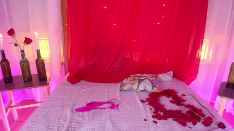         online show from 02/14/25, 02:44