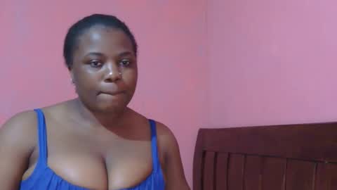 Lily online show from 09/19/25, 11:38