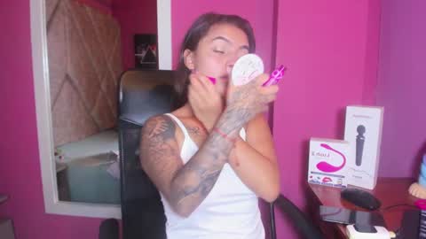 LiisaKiss online show from 10/11/25, 05:44