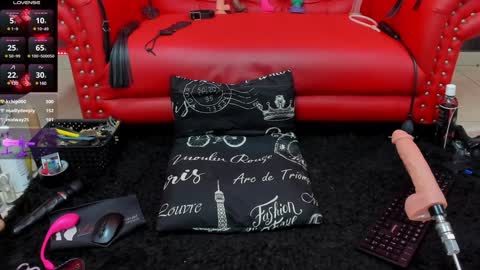 Snapshot of liittledollyx chatting on 02/06/25, 07:29 Nini - online show from 02/06/25, 07:29