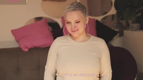 Snapshot of likaaberry chatting on 11/15/25, 03:26 likaaberry online show from 11/15/25, 03:26