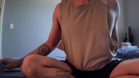 likeasnack online show from 10/06/25, 04:59