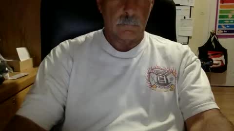 Snapshot of likefhot chatting on 04/25/26, 01:36 likefhot online show from 04/25/26, 01:36