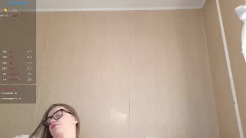 Snapshot of likesunshine_ chatting on 11/16/25, 05:35 Ann online show from 11/16/25, 05:35