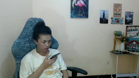 Snapshot of likliklicklengleng chatting on 02/16/25, 11:59 Leng online show from 02/16/25, 11:59