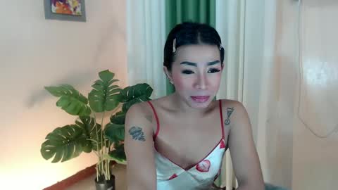 Snapshot of likliklicklengleng chatting on 02/27/25, 06:09 Leng online show from 02/27/25, 06:09