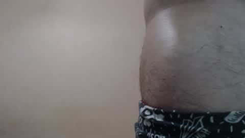 Snapshot of likwidator84 chatting on 01/10/25, 12:27 Maximus online show from 01/10/25, 12:27